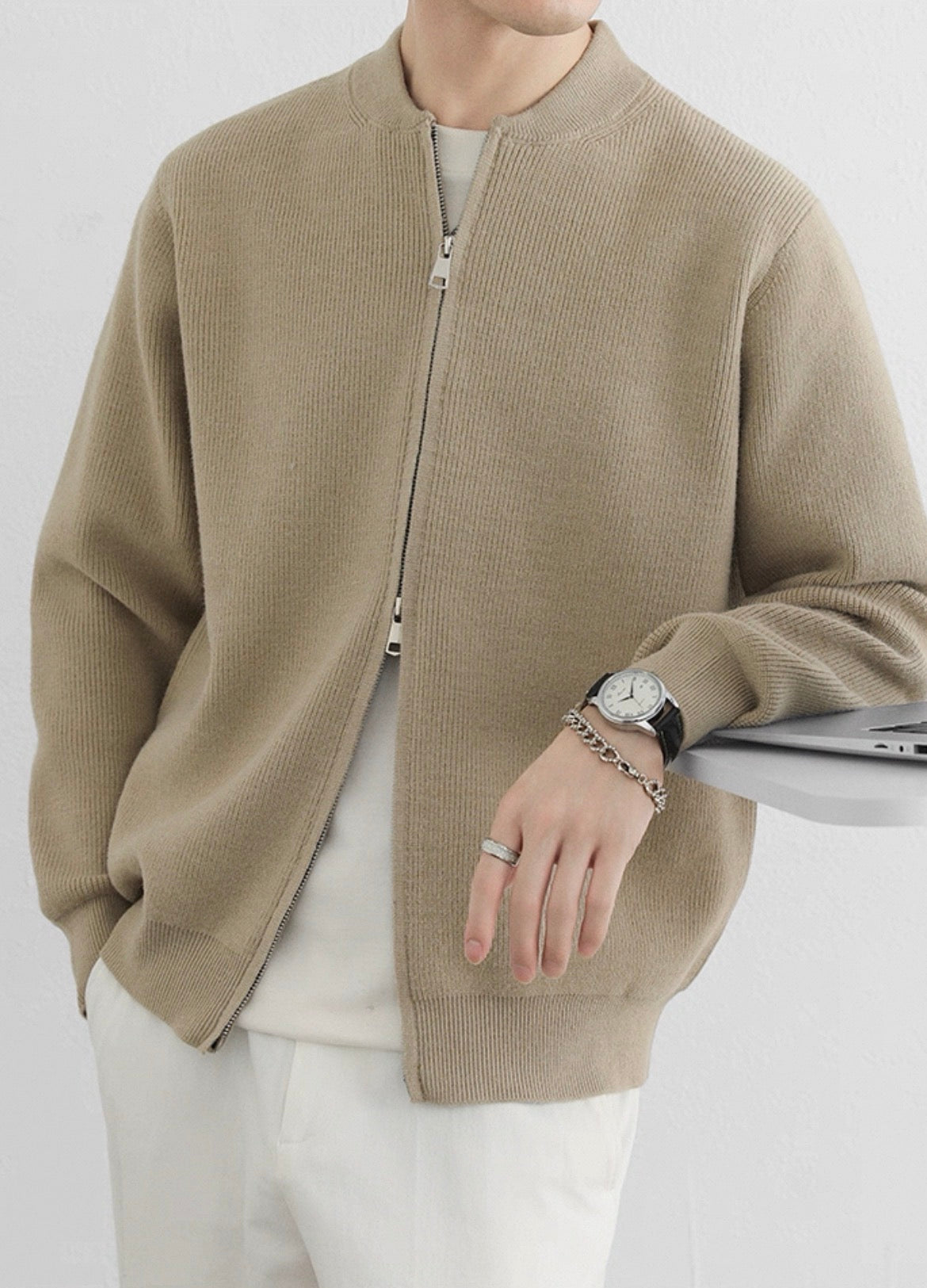 BOMBER KNIT JACKET